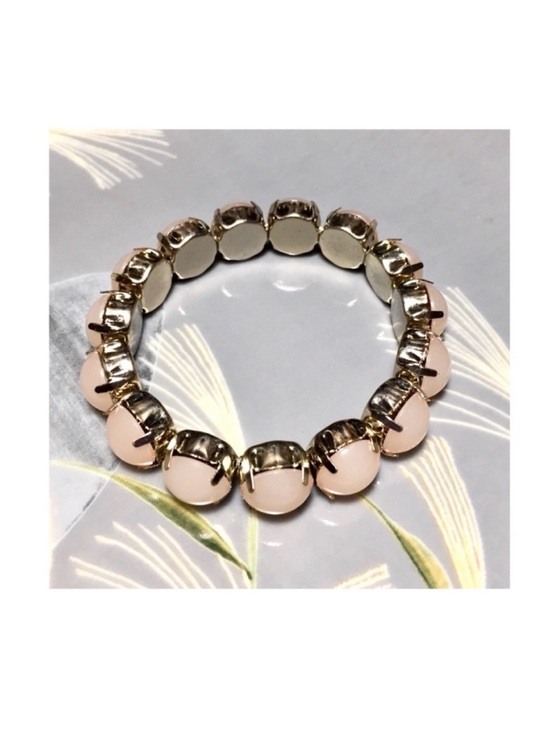Jewelry - Vintage Prong Set Glass Bead Stretch Bracelet